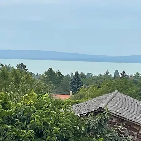 Balaton New House Panorama Case de vacanță Zánka